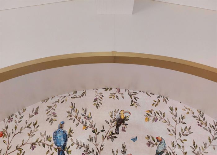 Мебель и латунь