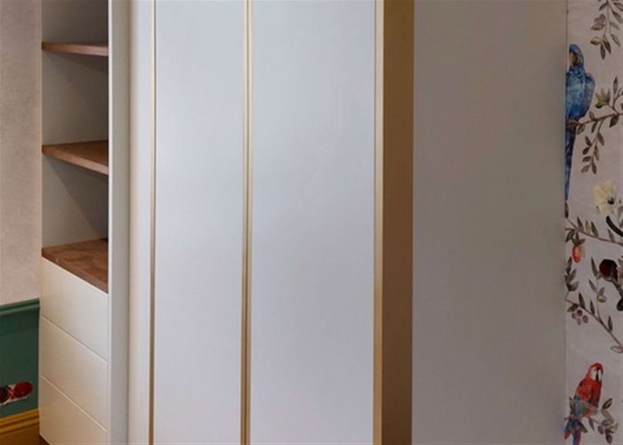 Мебель и латунь