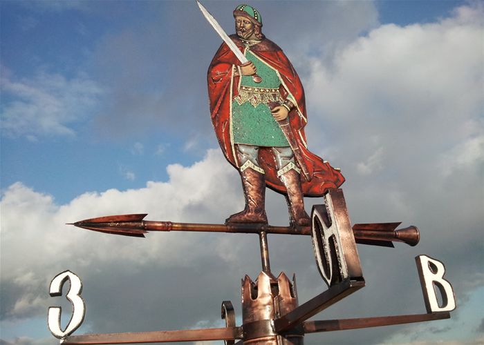 Флюгеры, шпили