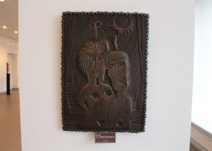 Выставки т.м. Догоны(чеканка, выколотка, эмаль)