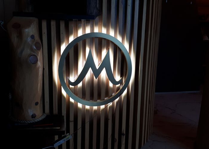 Латунная буква вензель