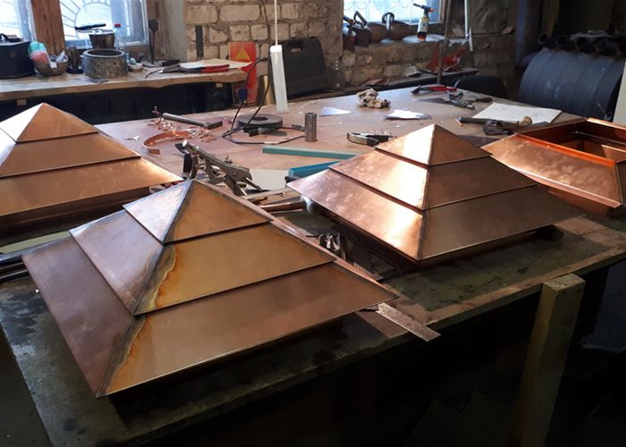 Колпаки заборные и отливы