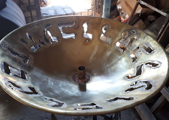 Медные и латунные люстры, светильники