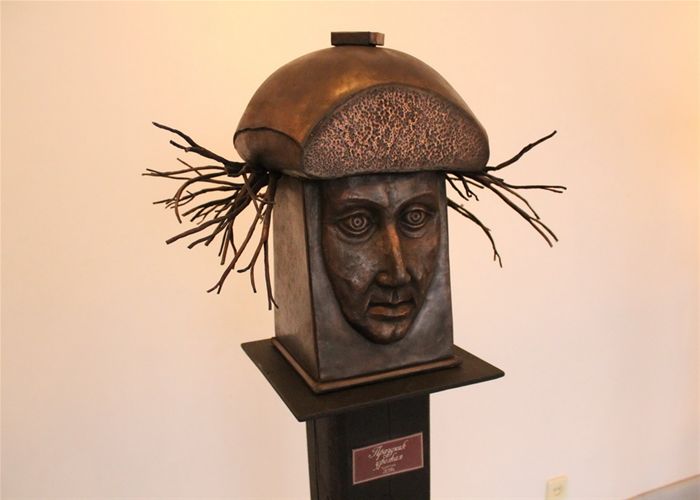 Выставки т.м. Догоны(чеканка, выколотка, эмаль)