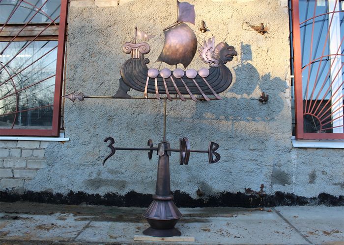 Флюгеры, шпили