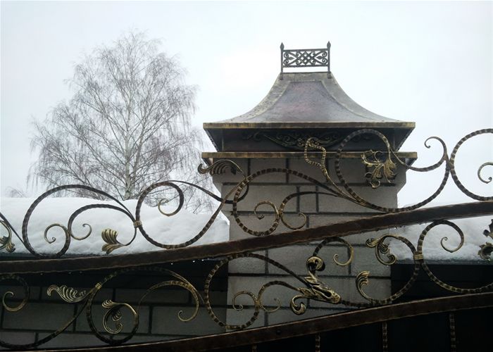 Колпаки заборные и отливы