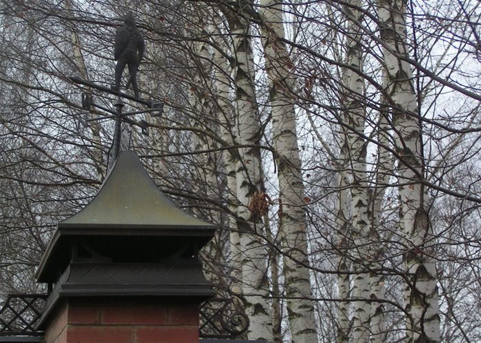 Флюгеры, шпили