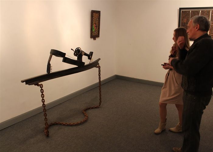 Выставки т.м. Догоны(чеканка, выколотка, эмаль)