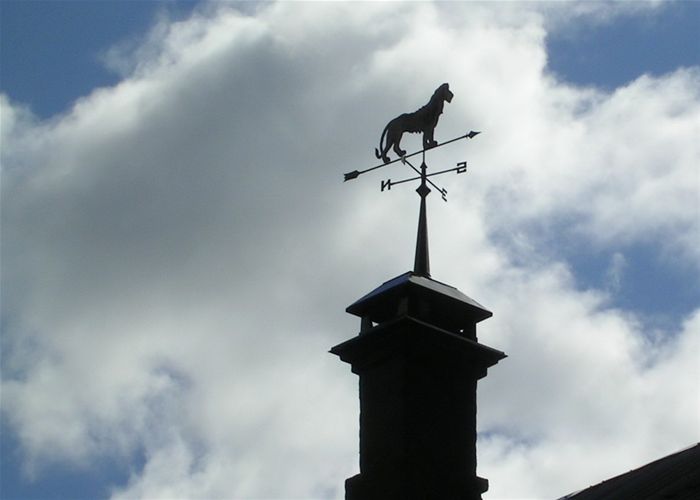 Флюгеры, шпили