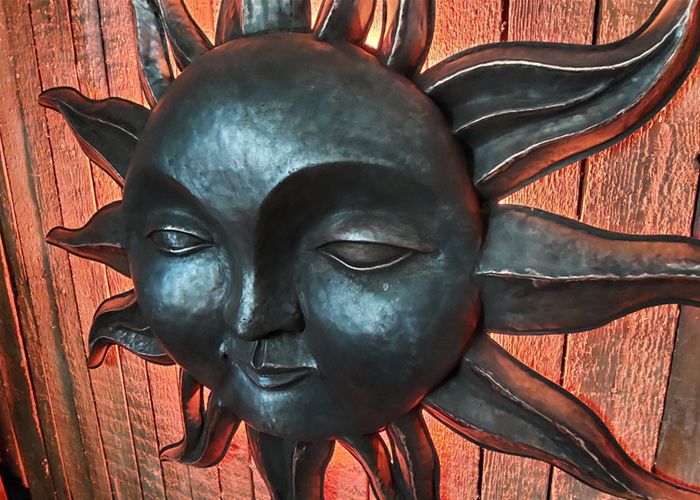 Медные и латунные люстры, светильники